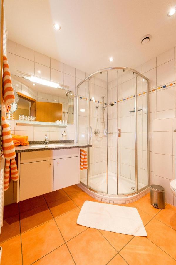 Pension Elisabeth Russbach am Pass Gschütt Chambre photo